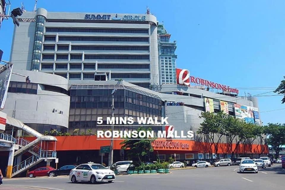 Ferienwohnung Horizon 101 A1 Shortwalk Robinson Mall Mango Square Bars Free Pool Cebu Stadt Exterior foto