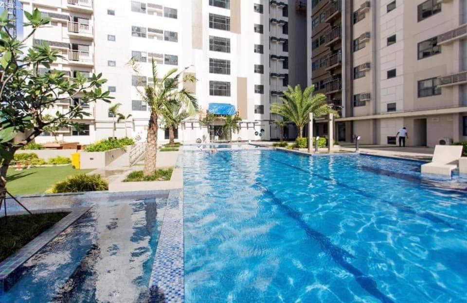 Ferienwohnung Horizon 101 A1 Shortwalk Robinson Mall Mango Square Bars Free Pool Cebu Stadt Exterior foto